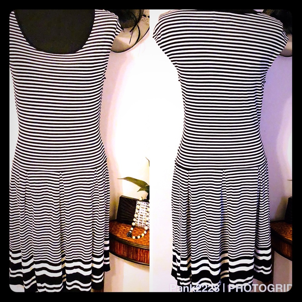 *NWT - Max Studio Casual Dress